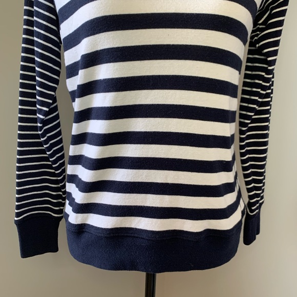 Eddie Bauer Navy blue & white stripped sweater - Picture 3 of 7